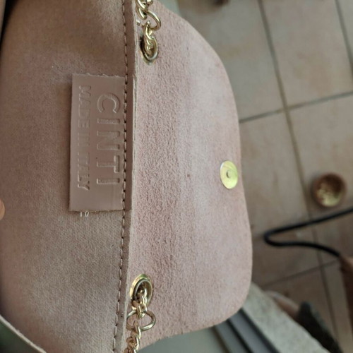Beige patent leather heels with matching bag, Italy