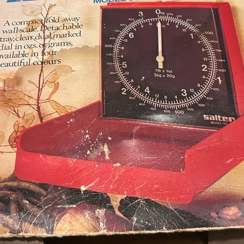 NOS Salter wall kitchen scale 80s like new, yellow