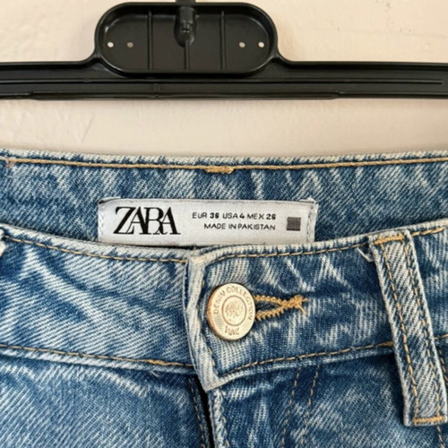 Zara women's high-waisted light blue jeans size 36