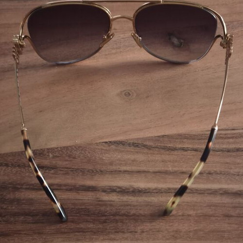 Miu Miu sunglasses like new, gold color