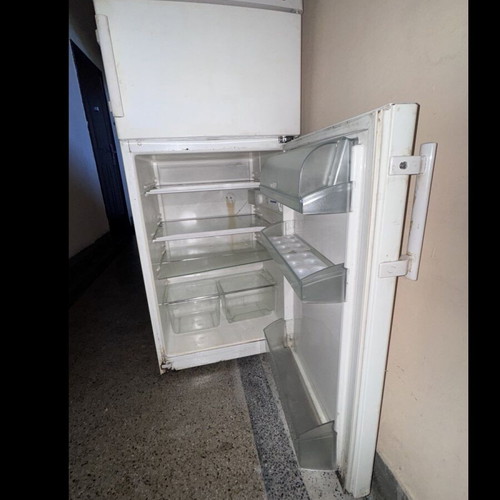 Liebherr refrigerator like new, size 120/60/55 cm