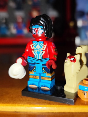 Φιγούρα Spider-Man India & Spider-Cat σαν καινούργιο με εξαρτήματα