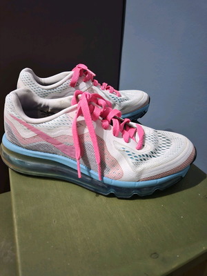 Nike Airmax 2014 athletic shoes like new, size 36.5, white and pink