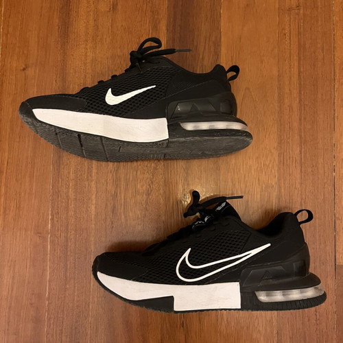 Nike Airmax Shoes like new, size 41, black and white