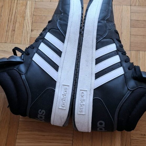 Addidas Men's Athletic Shoes Hoops 3.0 Mid Classic Vintage like new, black