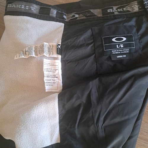 Oakley men's sports pants new, size L, black, with many pockets