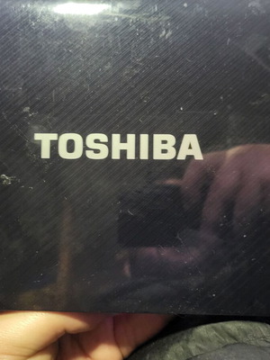 Toshiba mini laptop μεταχειρισμένο, χωρίς τροφοδοτικό, άγνωστη κατάσταση