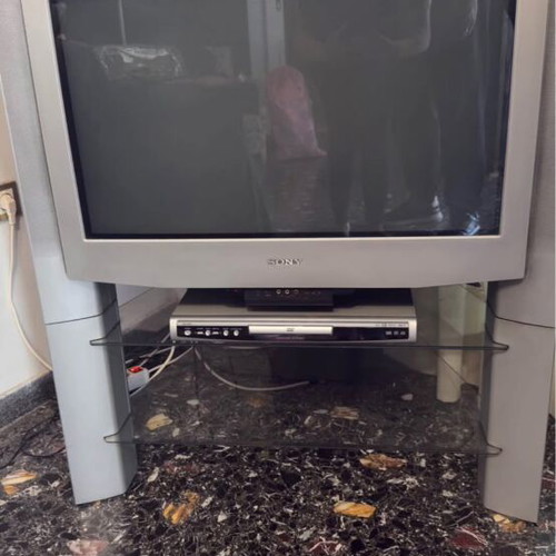Sony Trinitron KV-32FQ75D CRT TV used, ideal for retro gaming