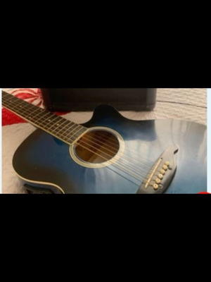 Electroacoustic guitar like new