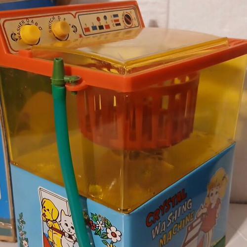 Solpa tin toy dishwasher from the 1970s, used, missing lid