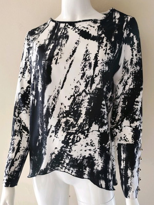 White 22 blouse new, black and white, small-medium