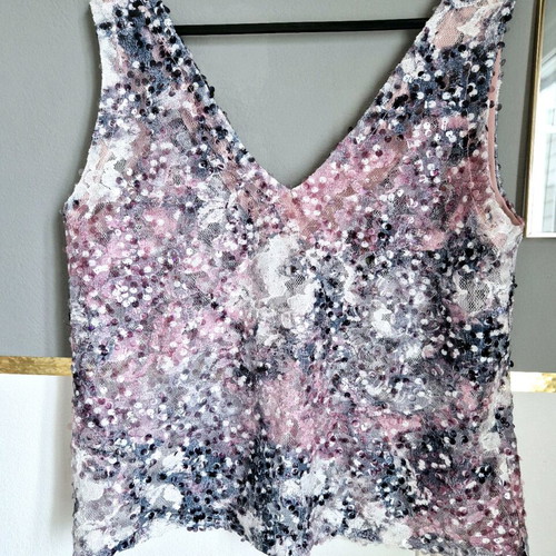 Sleeveless top abiye like new, size M, blue and pink sequins