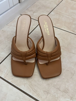 Mules Alta Moda νούμερο 38 καινούργια, ταμπά δερματίνη