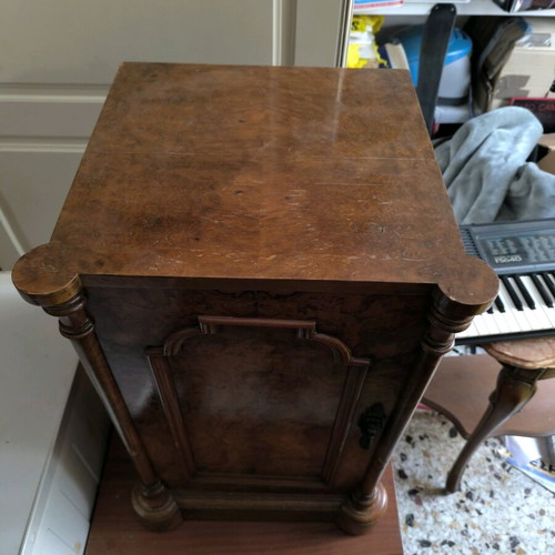 Night stands like new, set of 2 pieces