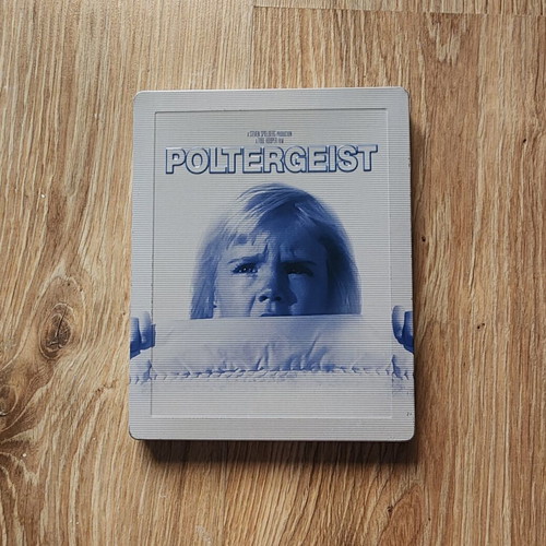 Poltergeist Blu-ray steelbook like new, no Greek audio