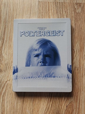Poltergeist Blu-ray steelbook like new, no Greek audio