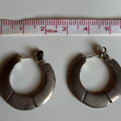 Medium-sized hoop earrings used, oxidized silver