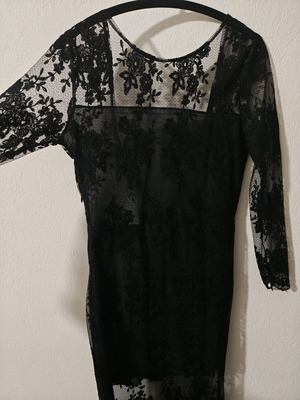 Lace dress black with V back opening and lining like new, size M