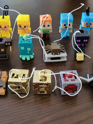 Φιγούρες Minecraft Kinder Joy, σετ 18 τεμαχίων