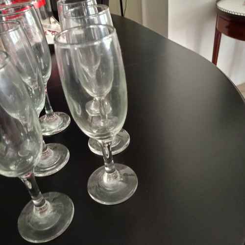 Set of 6 champagne glasses new