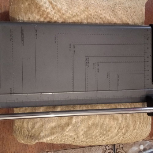 Paper cutter used
