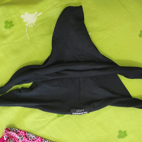 Swimwear pack of 4 pieces in excellent condition Caledonia
