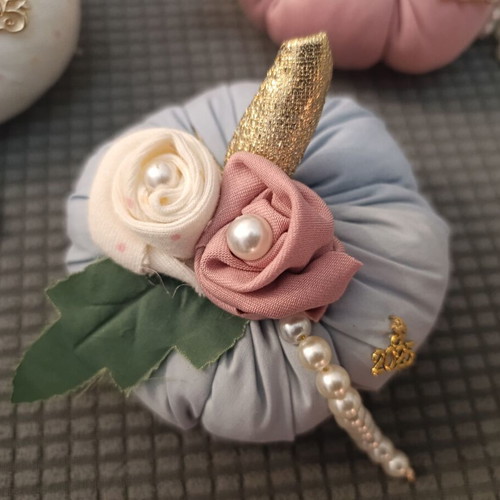 Gouria pumpkins with handmade flowers and pearls new
