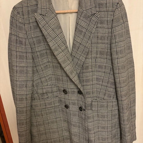 Mango oversized blazer like new, lightweight fabric, black and gray