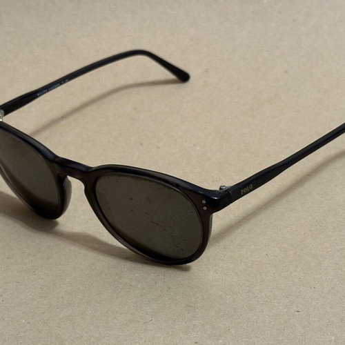 Polo sunglasses used with scratch