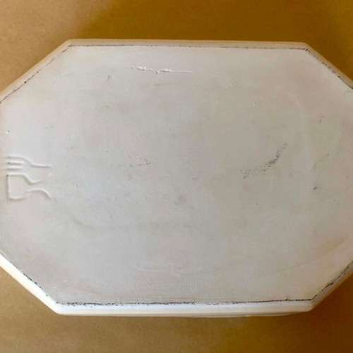 Polygonal ceramic serving platter like new, ecru color