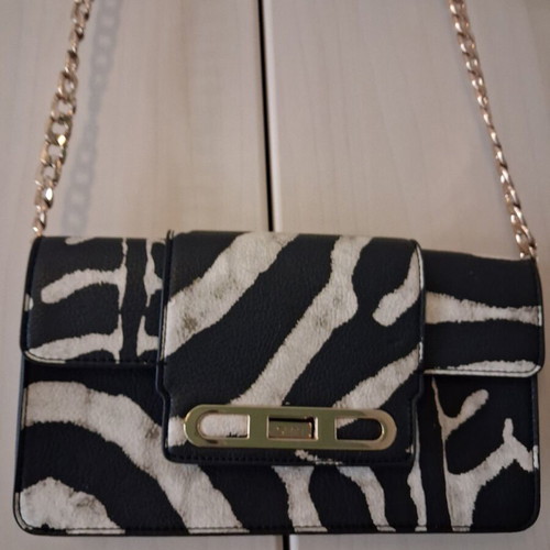 Liu Jo crossbody bag like new with gold chain