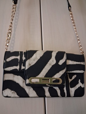 Liu Jo crossbody bag like new with gold chain