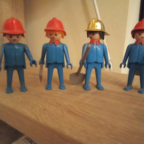 playmobil 4 vintage firefighters