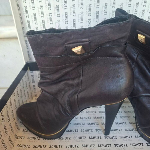 Schutz ankle boots like new, size 38, black
