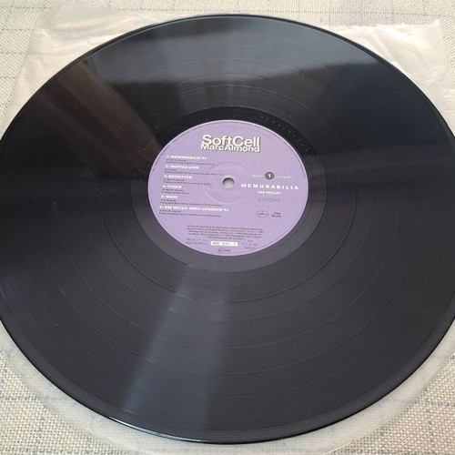 Soft Cell Memorabilia The Singles LP used, electronic