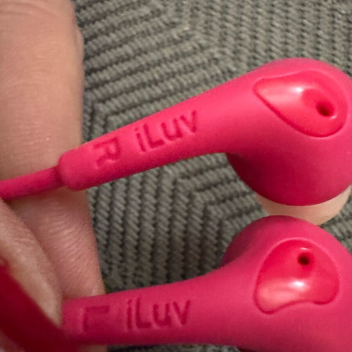 I Luv Bluetooth Earbuds like new
