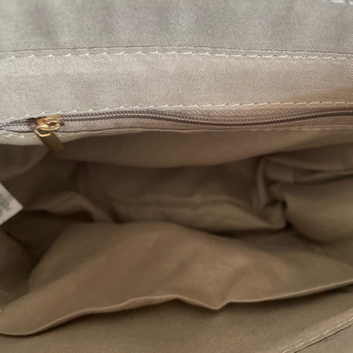 Shoulder bag used, crossbody and shoulder for all-day wear