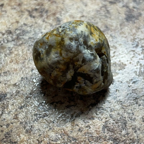 Natural jasper–quartz stone new with shine