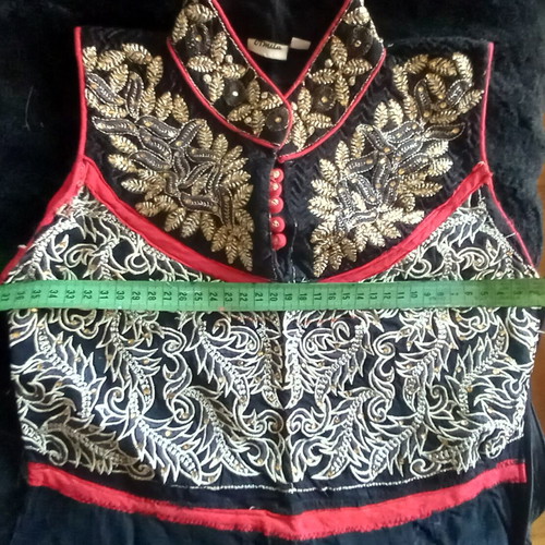 Ethnic vintage dress used, black and red