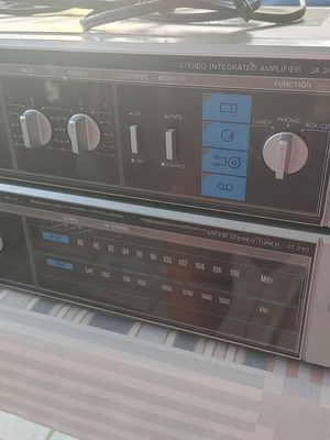 Sanyo JA240 amplifier and JT240 tuner used, pack