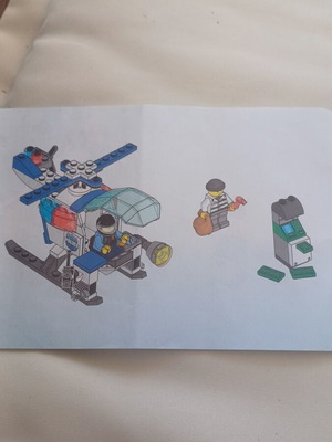 Lego City ελικόπτερο Police 60275 μεταχειρισμένο, λείπουν χρήματα και κόκκινο αξεσουάρ