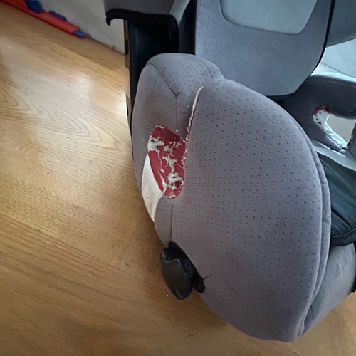 Recaro child car seat used without harnesses
