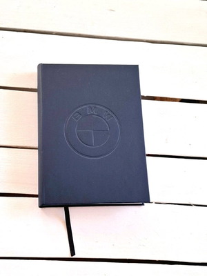 Bmw Executive design daily agenda 2025 collectible dark blue leather new