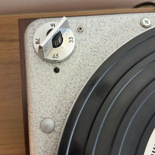 Bang & Olufsen Beogram 1000 πικάπ refurbished με προενισχυτή και Bluetooth