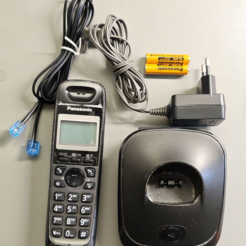 Panasonic KX-TG2511JTT cordless phone used, gray