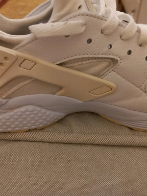 Παπούτσια Nice Air 42 μεταχειρισμένα, άσπρα αθλητικά