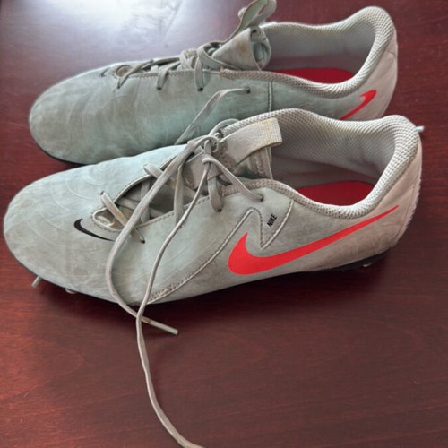 Nike Phantom football shoes size 37.5 used with studs