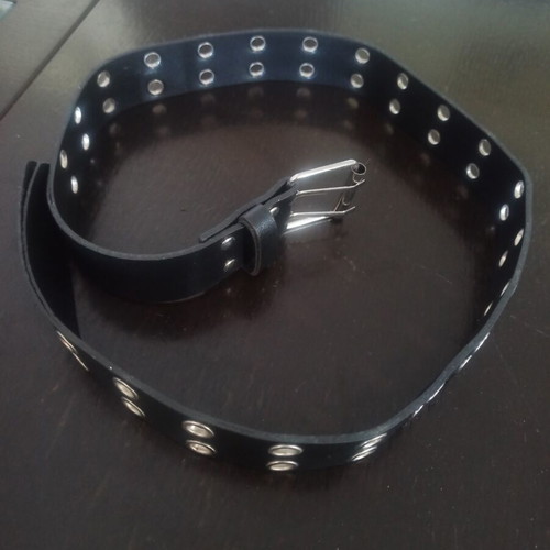 Women's belts used, pack of 3, size 80, black and white
