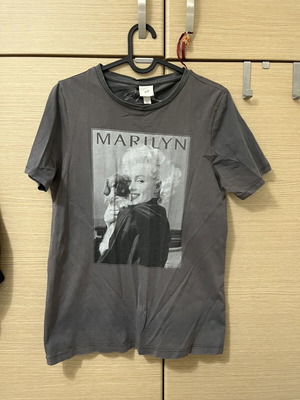 Marilyn Monroe Short Sleeve T-shirt like new, H&M, gray