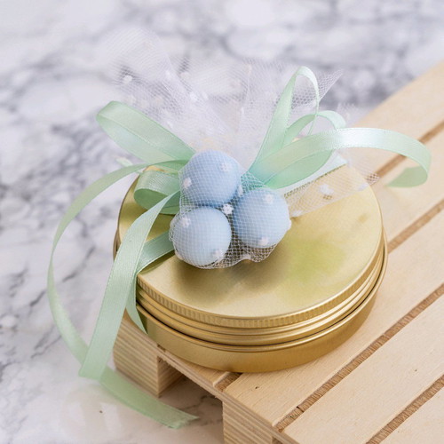 Handmade candle bomboniere in metal container